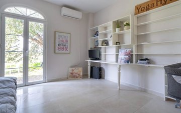 Property slide 18