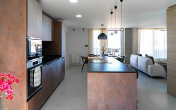 Property slide 16