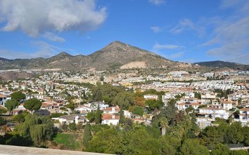 Property slide 35