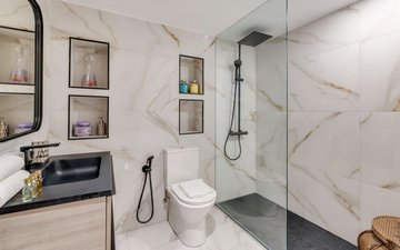Property slide 20