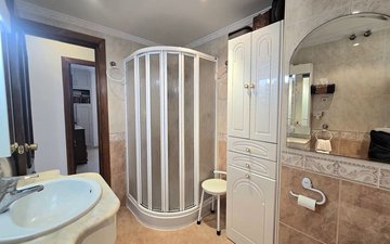 Property slide 16