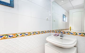 Property slide 10