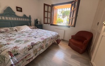 Property slide 10