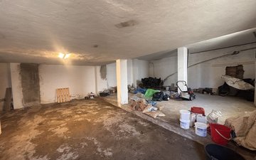 Property slide 21