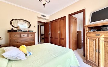 Property slide 21