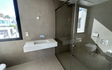 Property slide 25