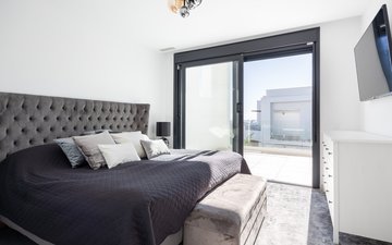 Property slide 10