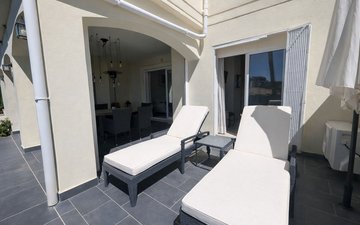 Property slide 17