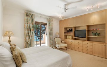 Property slide 25