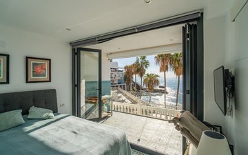 Property slide 25