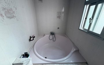 Property slide 14