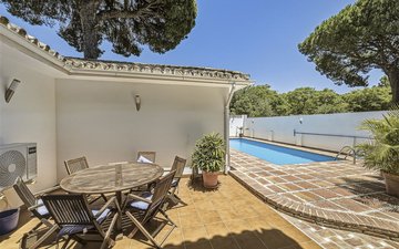 Property slide 10