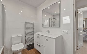 Property slide 25