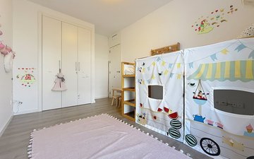 Property slide 24