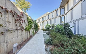Property slide 25