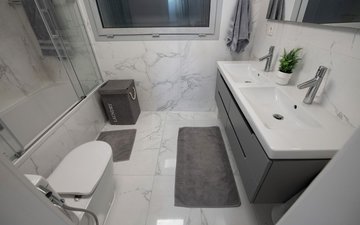 Property slide 21