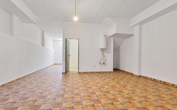 Property slide 18