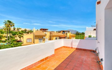 Property slide 21