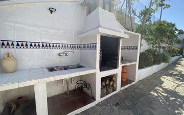 Property slide 17
