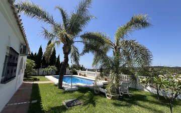 Property slide 25