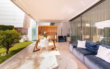 Property slide 10