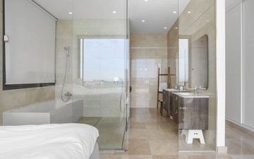 Property slide 31
