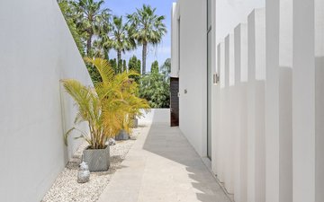 Property slide 41