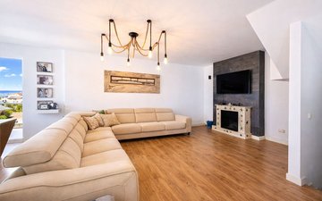 Property slide 46