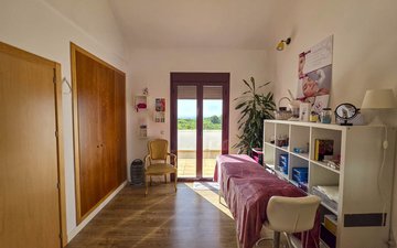 Property slide 62