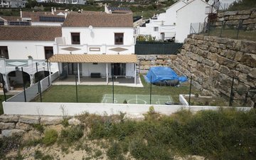 Property slide 66