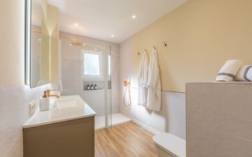 Property slide 36