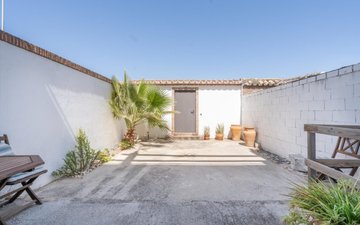 Property slide 21