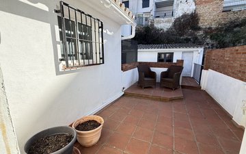 Property slide 16