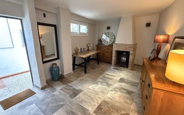 Property slide 17