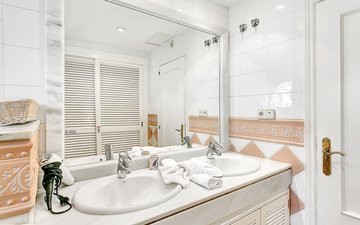 Property slide 21