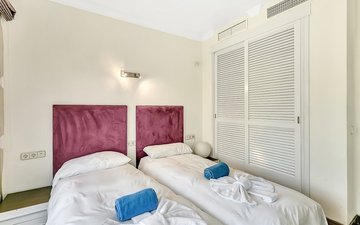 Property slide 22