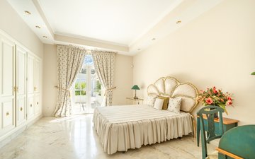 Property slide 38