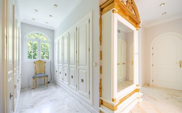 Property slide 44