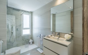 Property slide 16