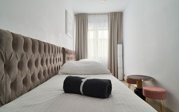 Property slide 19