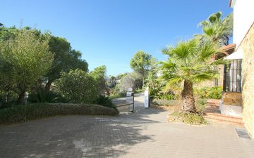 Property slide 19