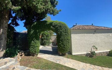 Property slide 35