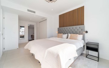 Property slide 25
