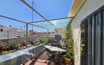 Property slide 10