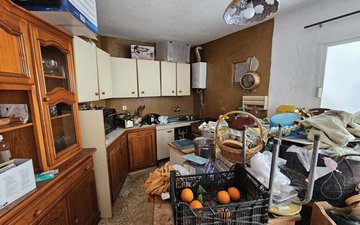Property slide 24