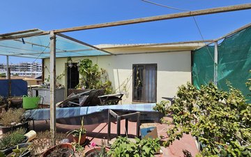 Property slide 25