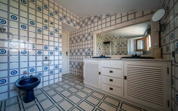 Property slide 24