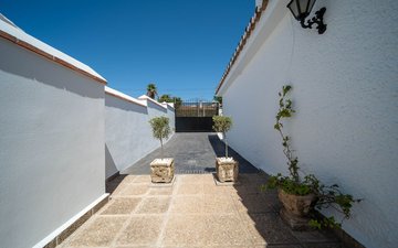 Property slide 39