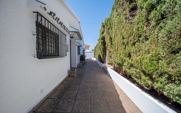 Property slide 42