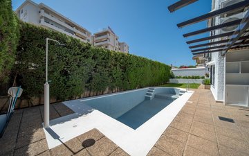 Property slide 44